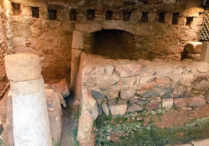 Restos arqueológicos romanos de unas posibles termas en el Palacio de Mayoralgo en Cáceres