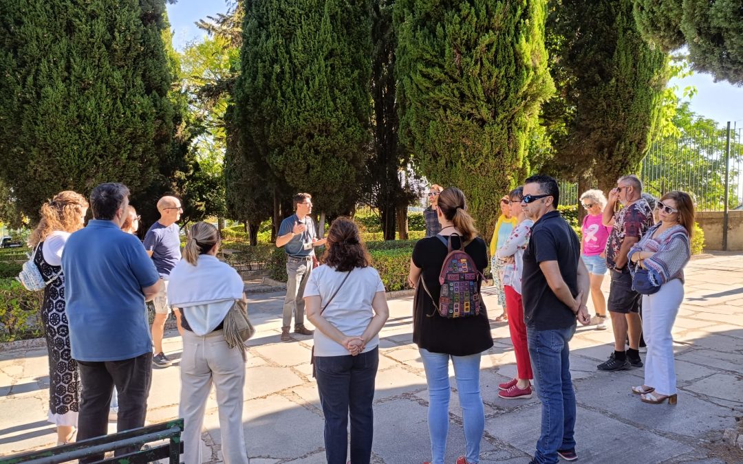 Visita guiada en el cementerio de Cáceres en colaboración con la Asociación Vecinal Montesol